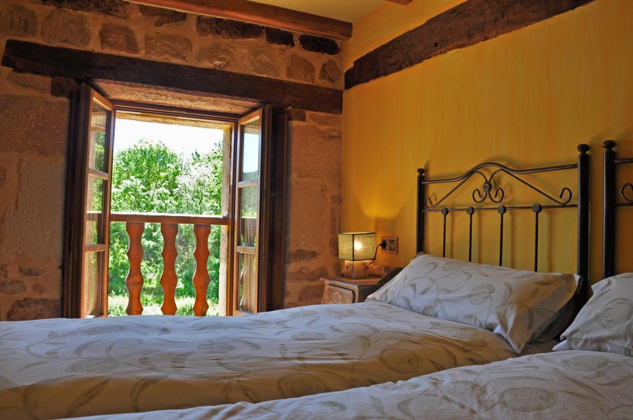 Отель Casa Rural Los Dujos Гальехонес Экстерьер фото
