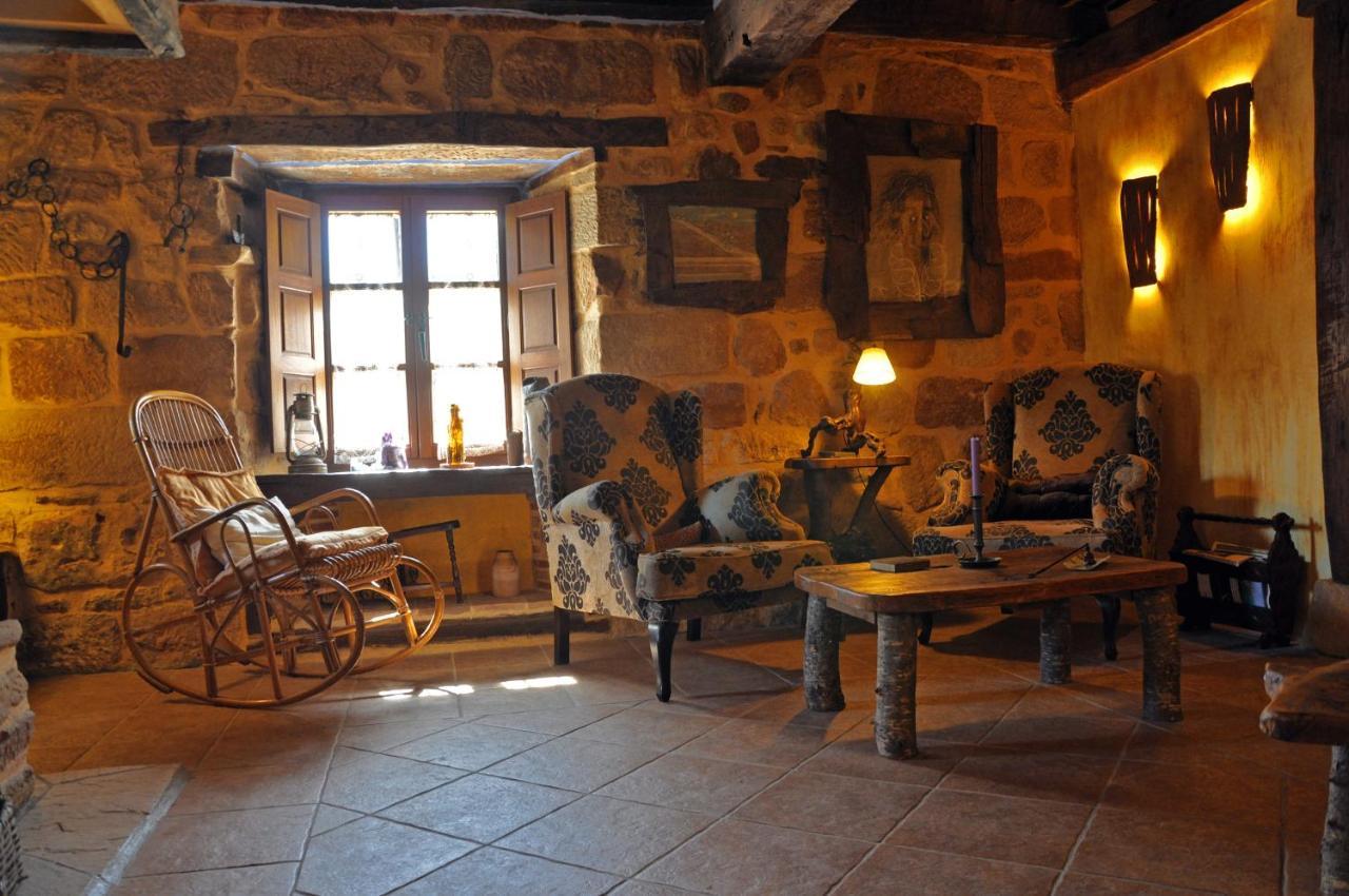 Отель Casa Rural Los Dujos Гальехонес Экстерьер фото